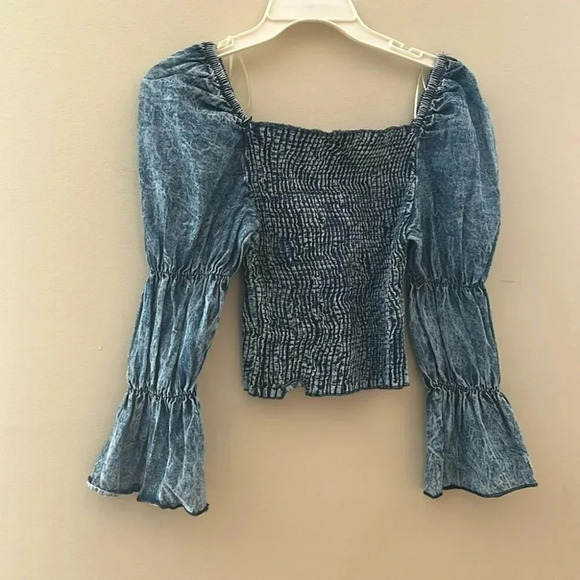 [M]Fiory Denim Crop  Top with Ballon Sleeves - Picture 3 of 7